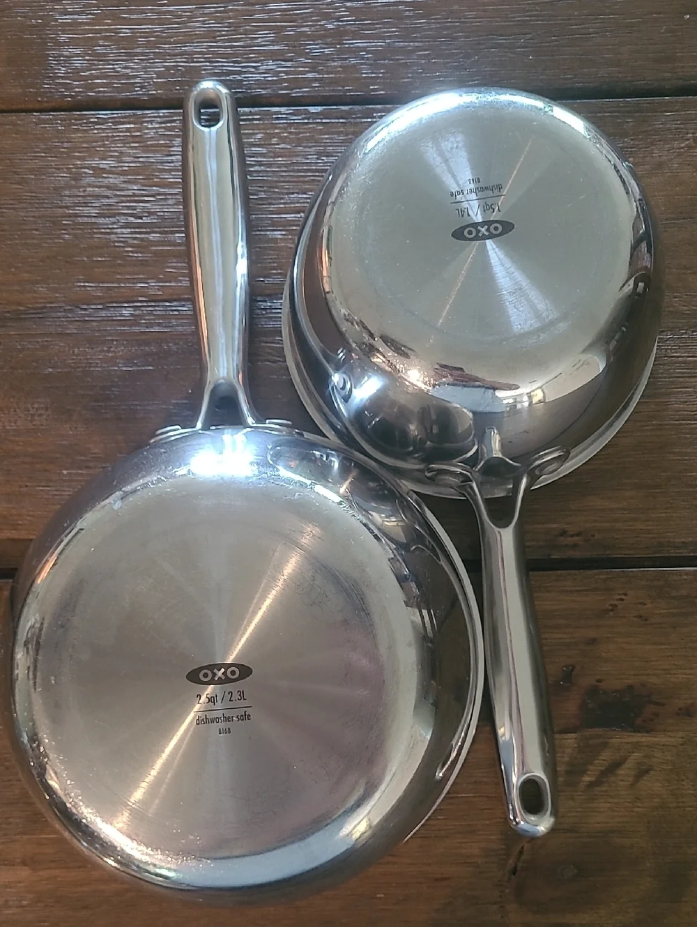 Oxo set saucepans
